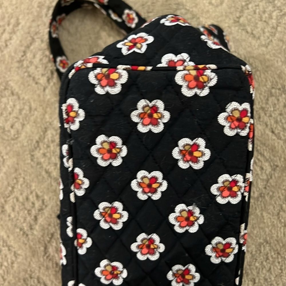 Vera Bradley Pirouette shoulder bag Black Floral in EUC - Picture 4 of 13